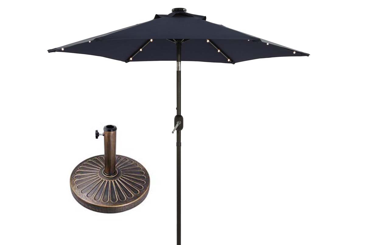 blue-table-umbrellas